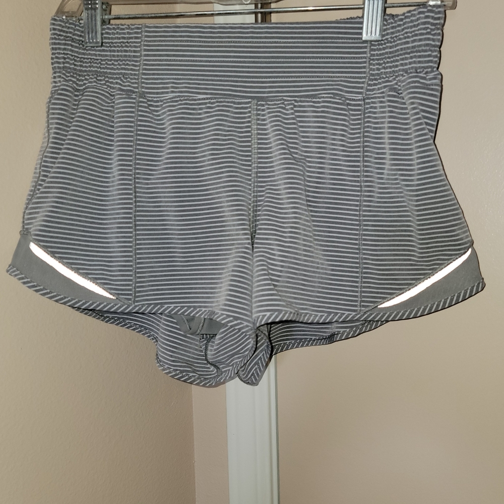 Lululemon High Rise Hotty Hot Shorts